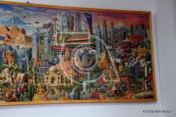 Presentanción en la sede del colectivo vecinal de Jiámar del puzzle más grande del mundo, montado por Tomás Torres/Antonio Alí.